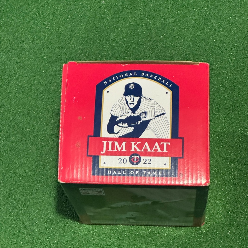 Jim Kaat Hall of Fame Collectible Bobble Head - Picture 5 of 9